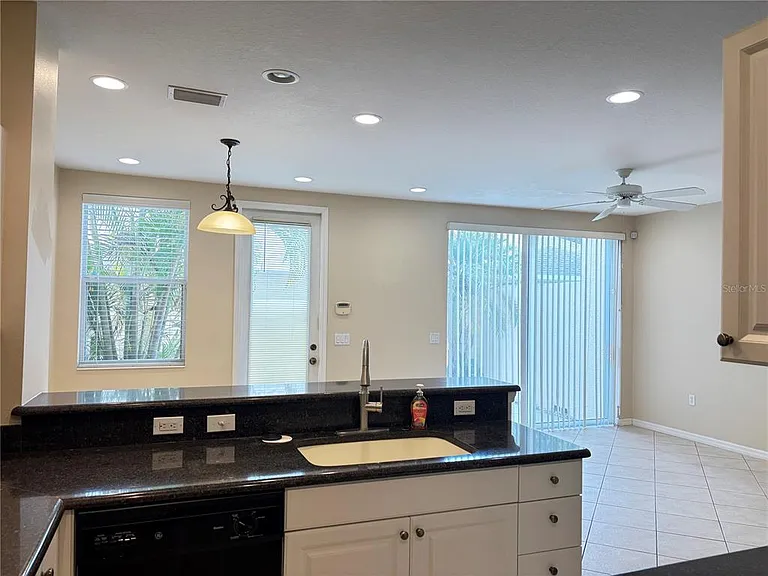 5641 Whitehead St — Photo 8