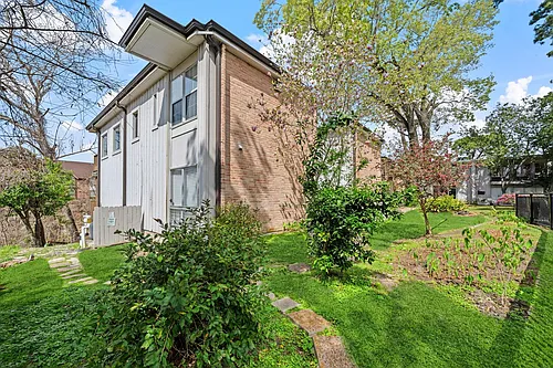 8211 Katy Fwy #44 Photo 1