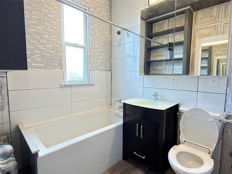 123 S Pennsylvania St #5 — Photo 9