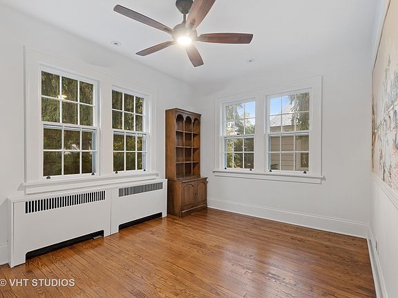 5th image of 913 Burton Ave