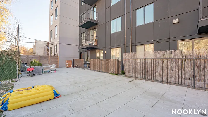 Rented by Nooklyn NYC LLC | media 20