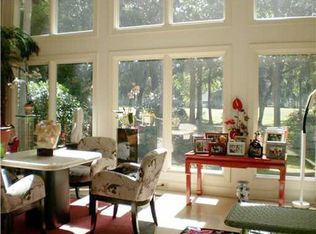 1 Lakewood Ct, Savannah, GA 31411