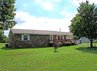 5915 Old Simmons Rd, Alma, AR 72921