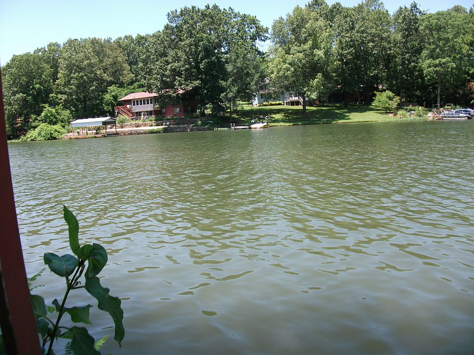 2nd image of 25 Wyandotte Dr