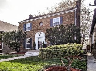 5714 S Richmond St, Chicago, IL 60629