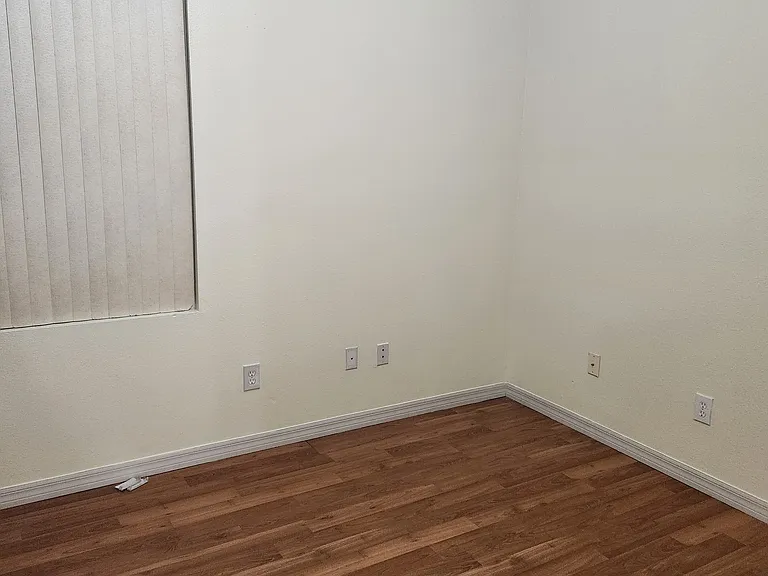 638 Madina Cir — Photo 10