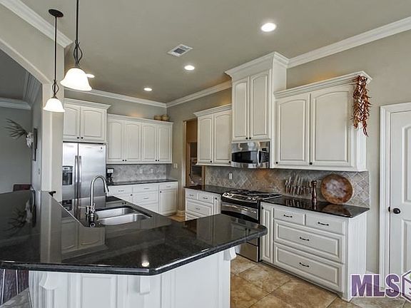 2nd image of 4821 Woodstock Way Dr