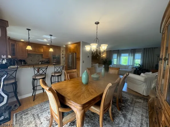 1 Rolling Hills Rd, Vernon Twp., NJ 07461