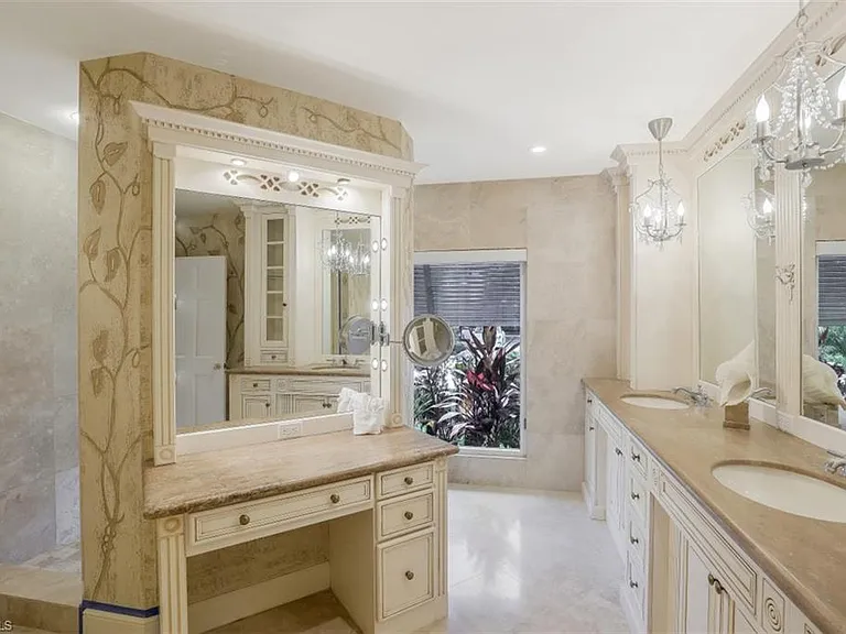 655 Galleon Dr — Photo 16