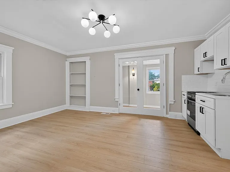 2113 Fairview Ave #1 — Photo 4