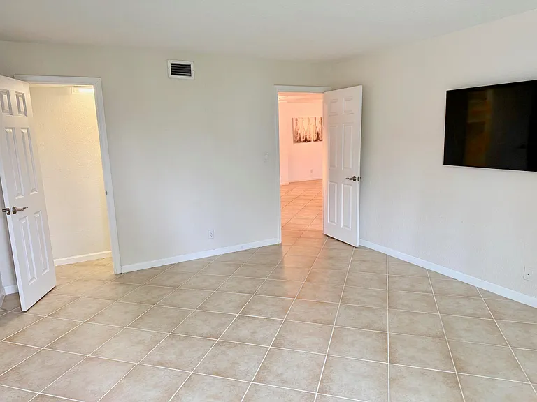 1000 Spanish River Rd #1B — Photo 36