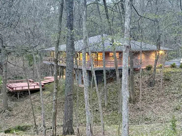 13 Woodland Hts NE, Iowa City, IA 52240