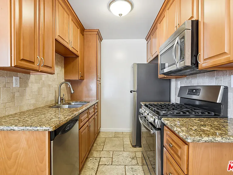 1015 Ashland Ave #3 — Photo 6