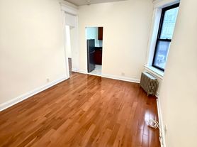 2810 36th St, Astoria, NY