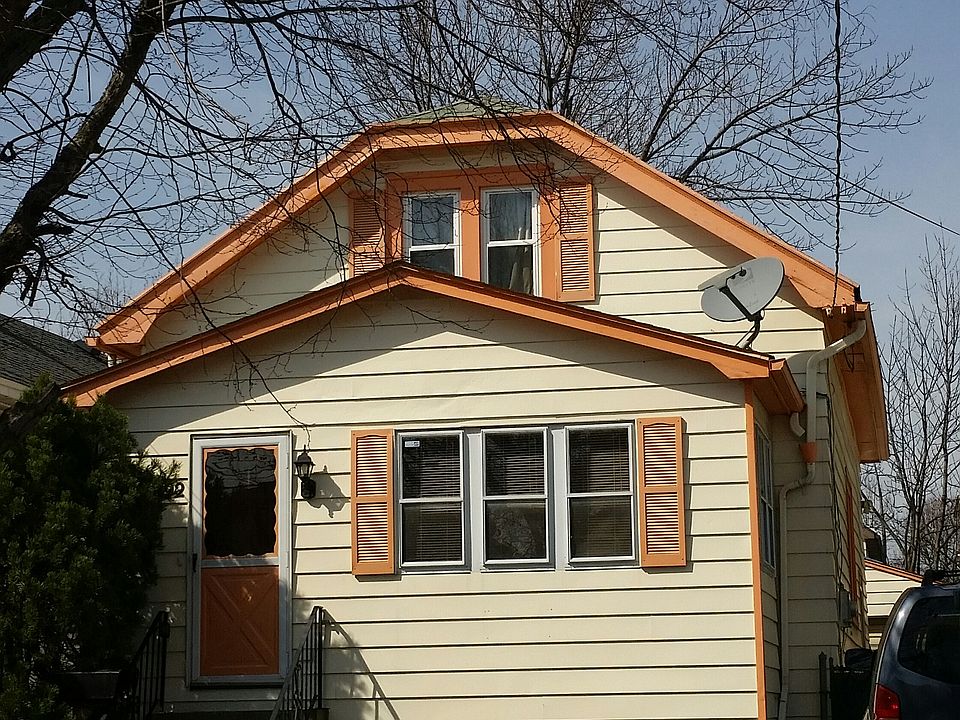 1st image of 492 Shirley Ave