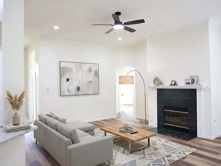 8509 Chalton Dr — Photo 18