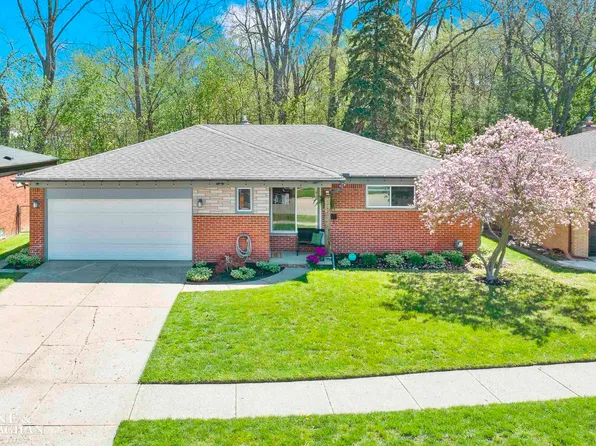 28324 Grobbel Ave, Warren, MI 48092