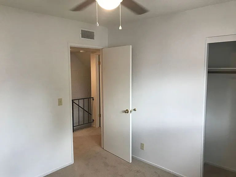 8562 E Roosevelt St — Photo 7