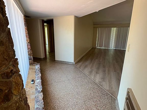 4th image of 4571 Twain Ave