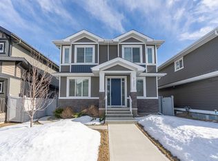 5221 Admiral Walter Hose St NW, Edmonton, AB