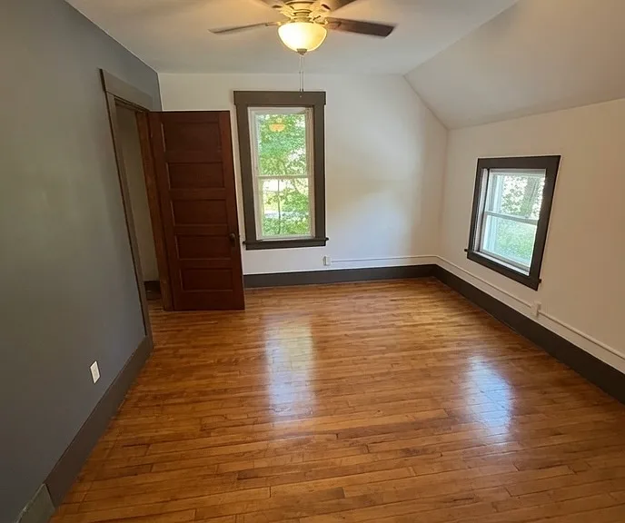 26 Hall St #2 — Photo 8