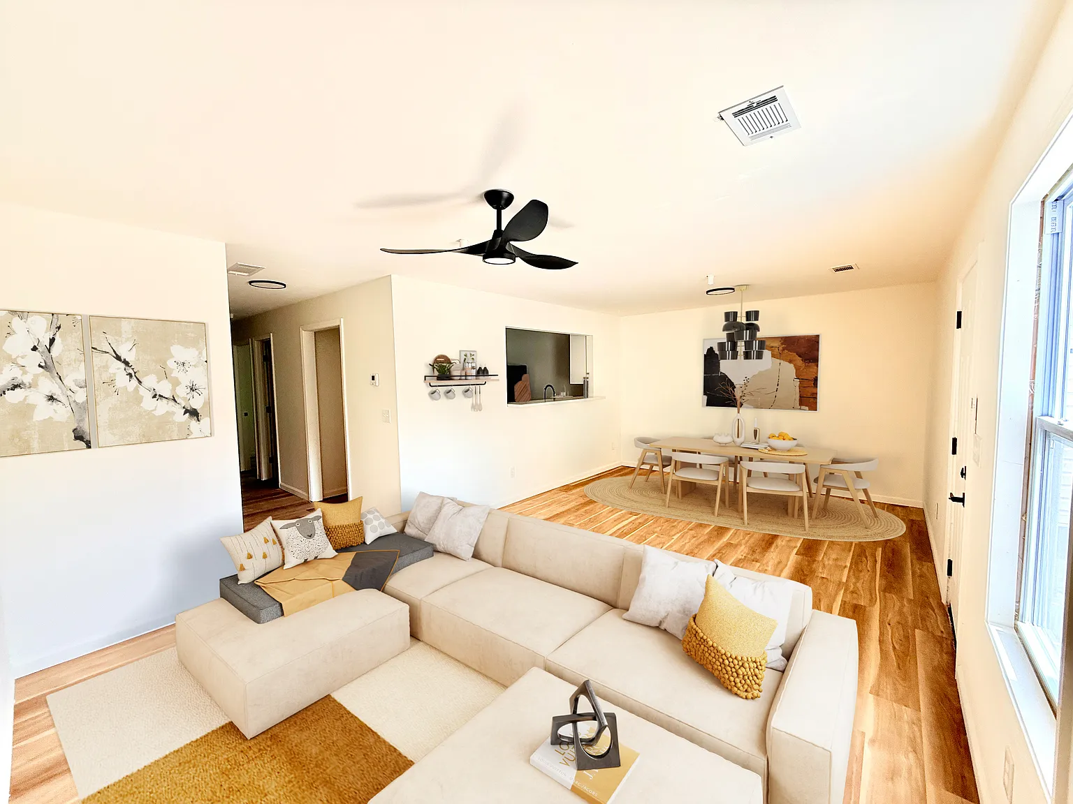 4 bed, 2.5 bath, 1656 sqft, $2,200 — Photo 3
