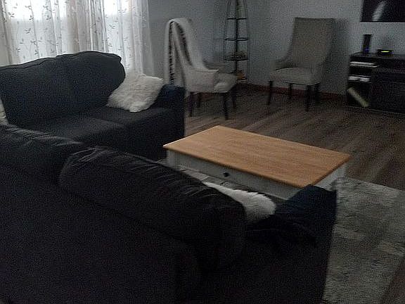 2nd image of 2208 Strawberry Ln