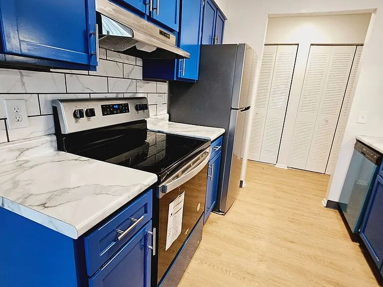 Sugarbush Apartments — Photo 182