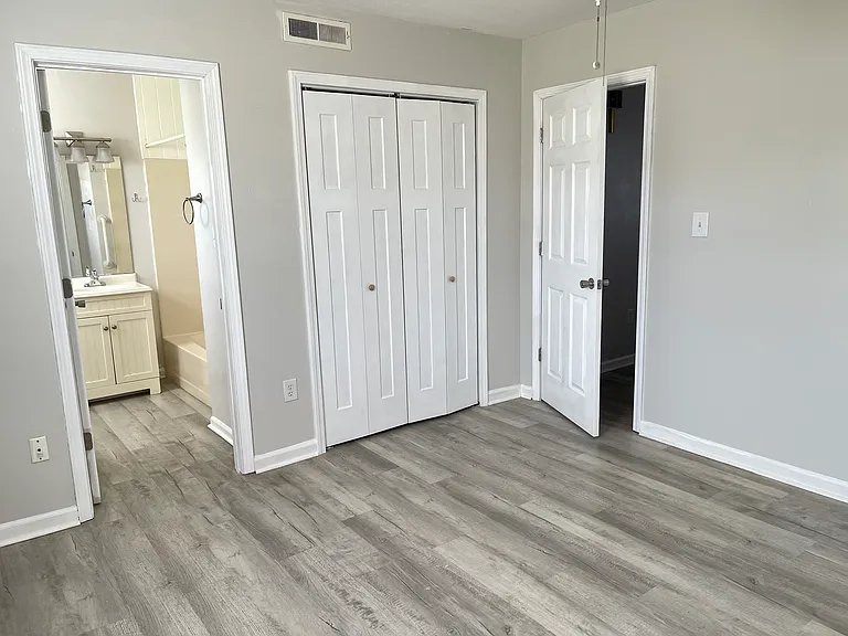 4425 Lela Ave NE #3 — Photo 5