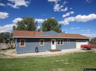 812 W Rochester Ave, Saratoga, WY 82331