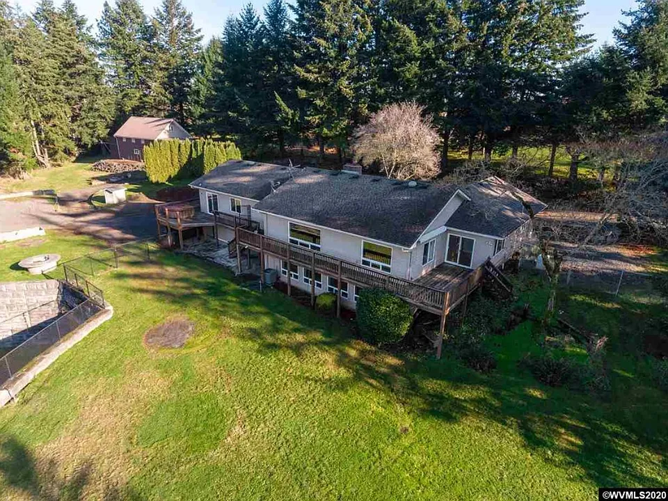 2503 Shipman Ln SE