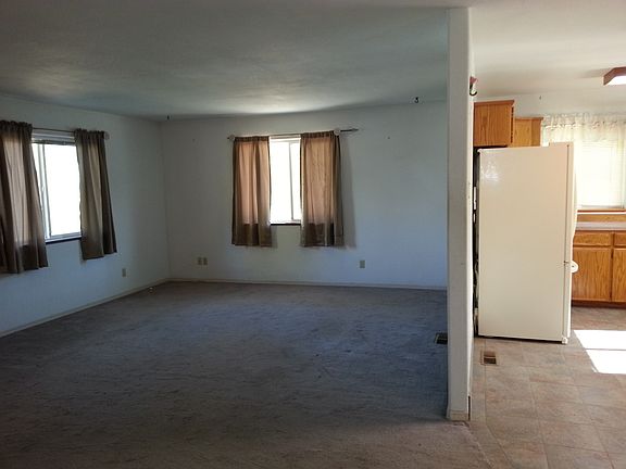 5th image of 1105A Hazel Ave