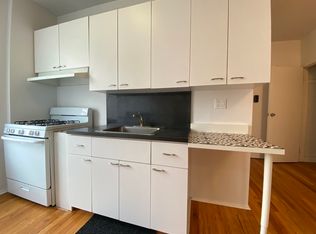 22-57 43rd St #2F, Astoria, NY 11105