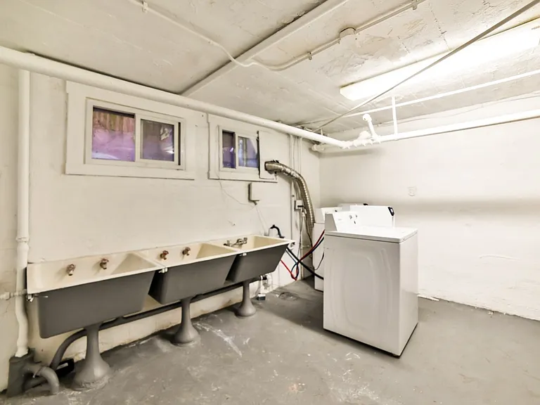 1226 N Marion St #7 — Photo 8