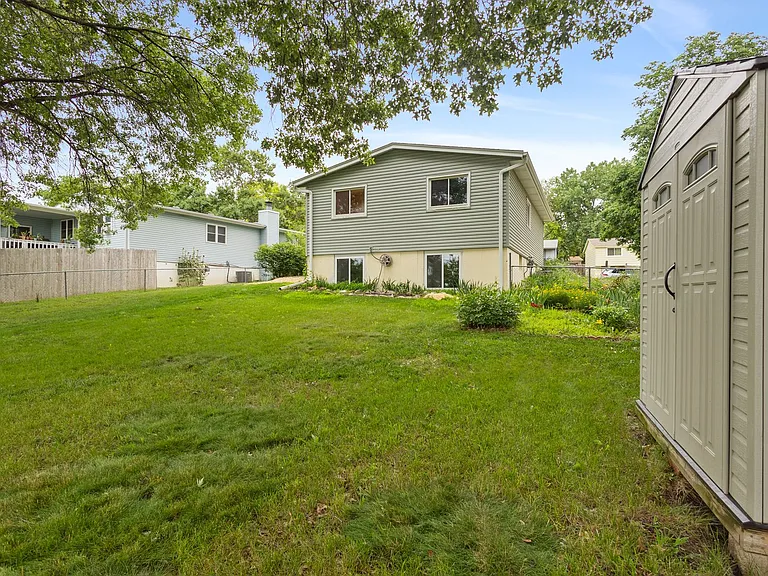 5049 Grassridge Rd — Photo 24