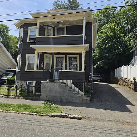 15 Fair Oaks Ave #2 — Photo 1