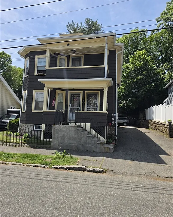 15 Fair Oaks Ave #2