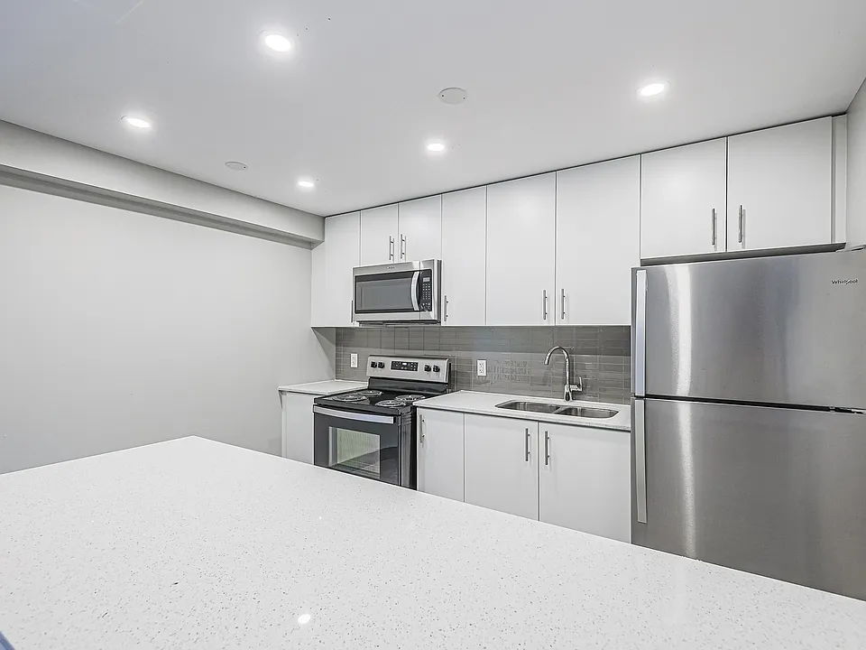 25 San Romanoway