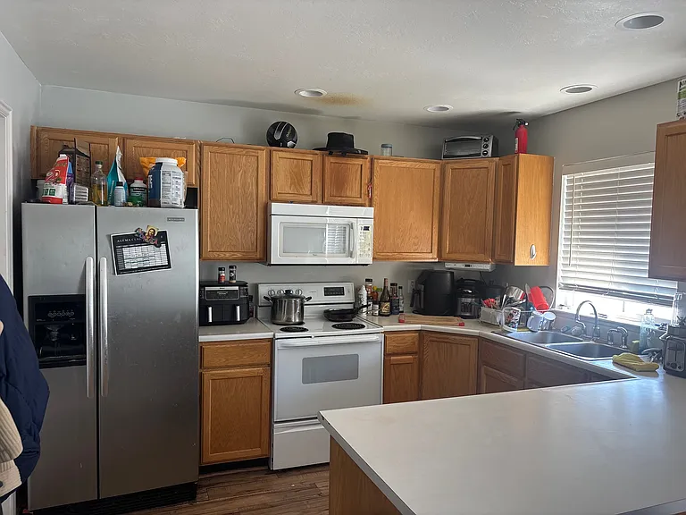 1425 S 1470 E — Photo 3