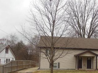 1722 Lyran Ave, Rockford, IL 61109