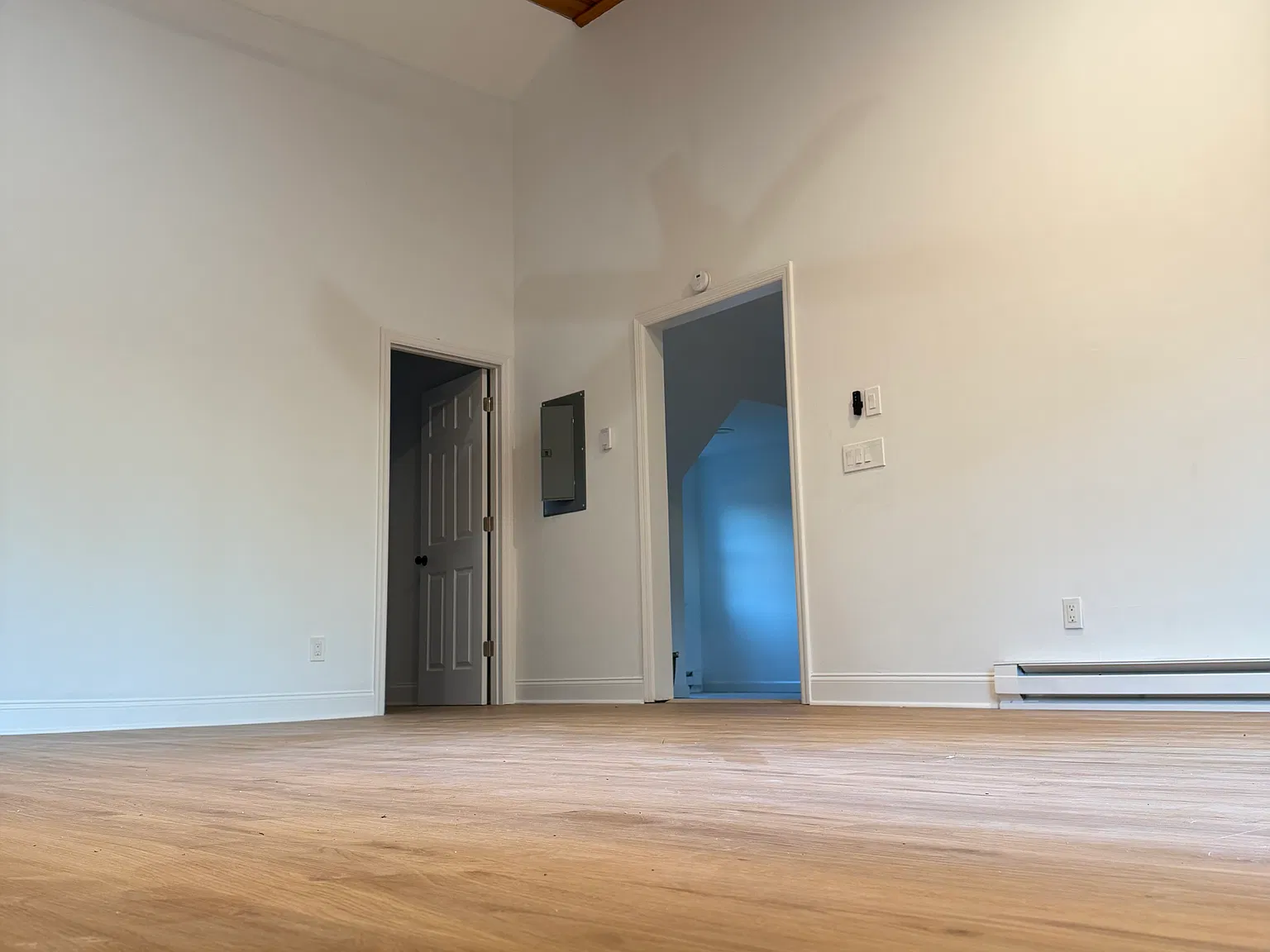 2 bed, 1325 sqft, $3,000 — Photo 3