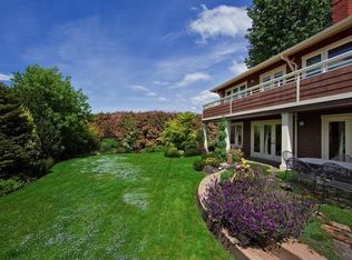 2116 88th Ave NE, Clyde Hill, WA 98004