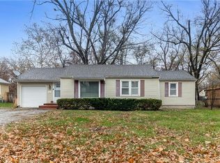 8107 Antioch Rd, Overland Park, KS 66204