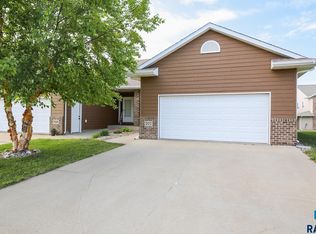 207 W Ivy Rd, Tea, SD 57064