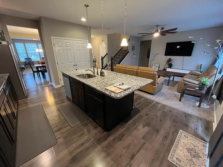 2346 Creek Bank Dr — Photo 11