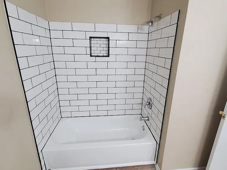 1400 Coral Reef Ln — Photo 13