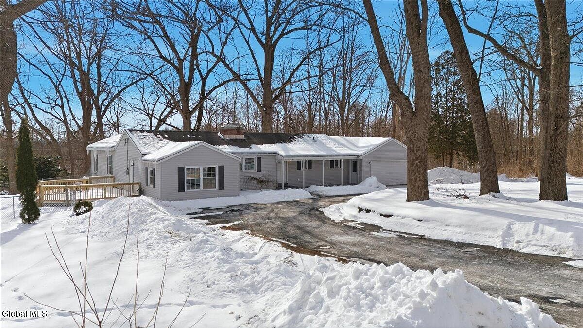 1st image of 12 Laurel Road