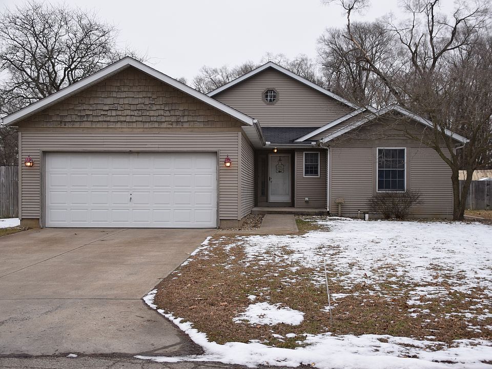 1st image of 56611 Sandalwood Dr