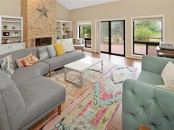 5th image of 1303 Angelina Cir