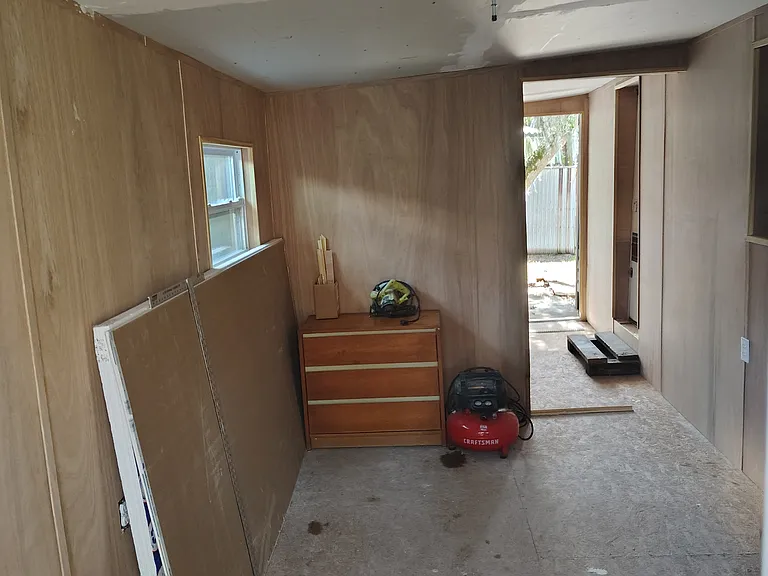 13x8' addition and the next room 8x8'add on can be br or whatever